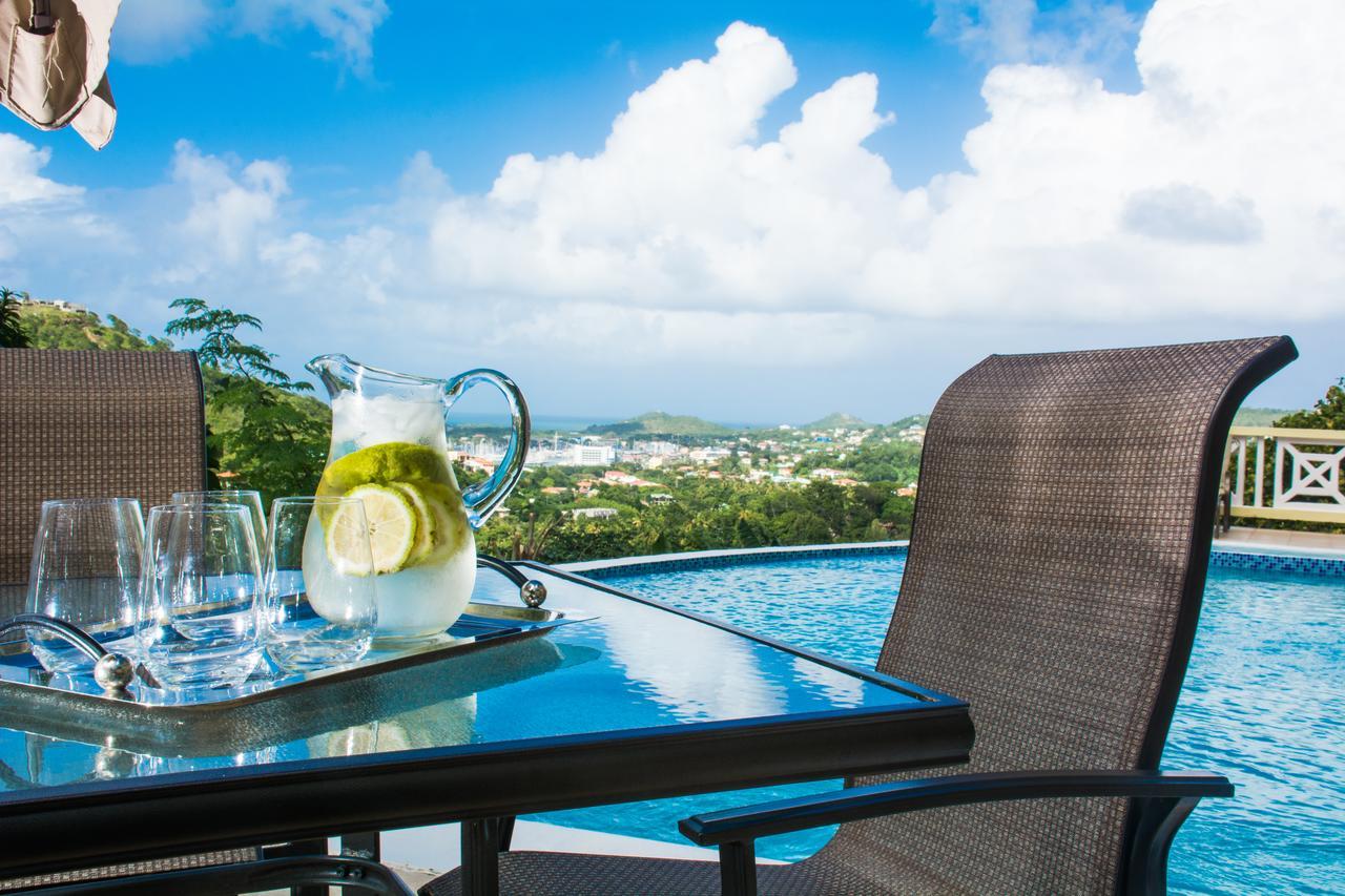 Heavenly Suites La Feuillet Екстериор снимка