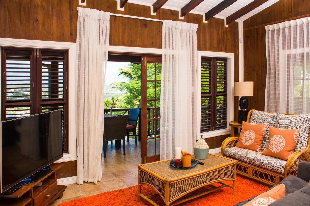 Heavenly Suites La Feuillet Екстериор снимка